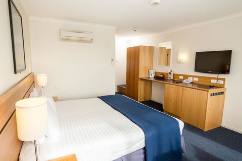 Edgewater Hotel - Accommodation Daintree 10
