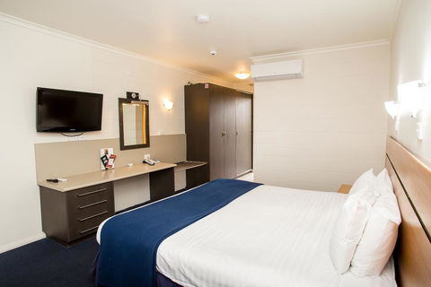 Edgewater Hotel - Accommodation Daintree 13