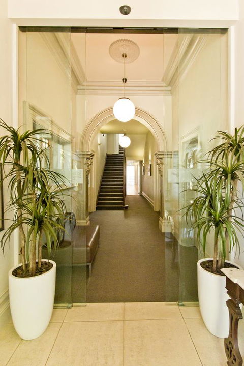 Deloraine Hotel - Accommodation Daintree 18