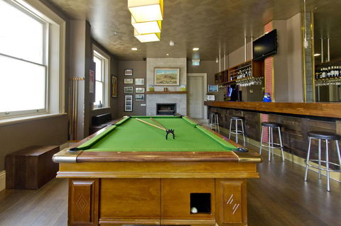 Deloraine Hotel - Accommodation Daintree 16