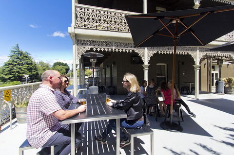 Deloraine Hotel - Accommodation Daintree 9