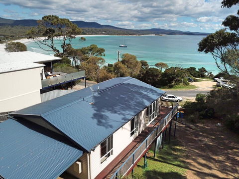 Front Row Beachfront - Accommodation Daintree 1