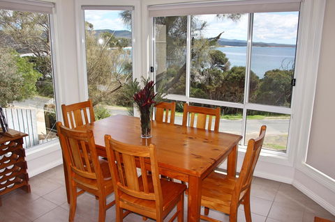 Front Row Beachfront - Accommodation Daintree 6