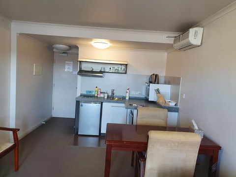 Battery Point Apartment With Car Park - Accommodation Daintree 13