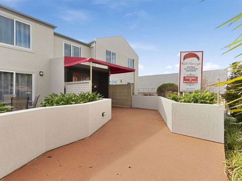 Battery Point Apartment With Car Park - Accommodation Daintree 0