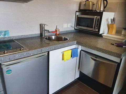 Battery Point Apartment With Car Park - Accommodation Daintree 14