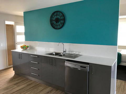 Self Contained Beach View Apartment - Accommodation Daintree 6
