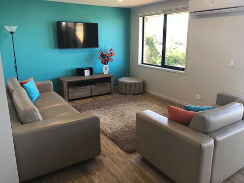 Self Contained Beach View Apartment - Accommodation Daintree 4
