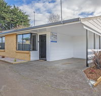 Elkie Villa - 2 Bedroom Unit - Burnie - Accommodation Daintree