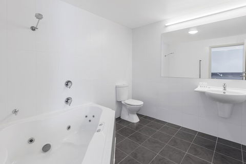 Travelodge Hotel Hobart Airport - Accommodation Daintree 11
