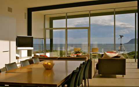 Cloudy Bay Beach House - Accommodation Daintree 1