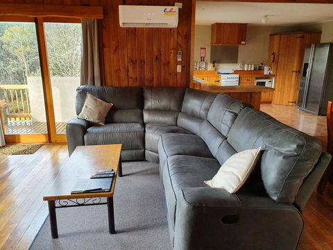 Cradle Alpine Retreat - Accommodation Daintree 6