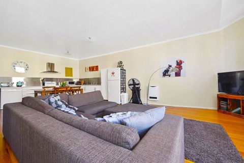 Launceston CBD Abode - Accommodation Daintree 14