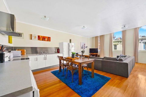 Launceston CBD Abode - Accommodation Daintree 8