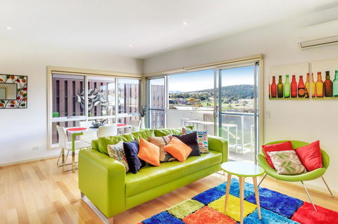 Bellerive Marina View Apartments No 28 - Accommodation Daintree 2
