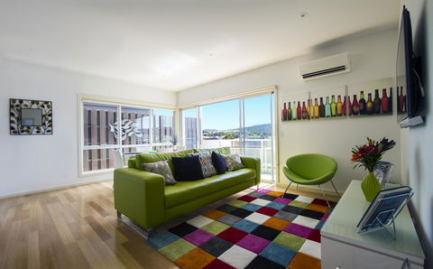 Bellerive Marina View Apartments No 28 - Accommodation Daintree 3