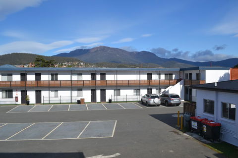 Hobart Tower Motel - Accommodation Daintree 2