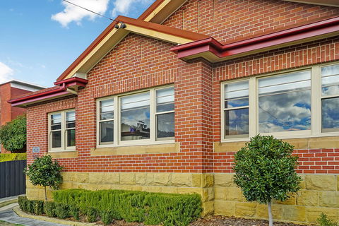 Gorgeous Hobart Accommodation - Park On Park - New Town - Accommodation Daintree 3