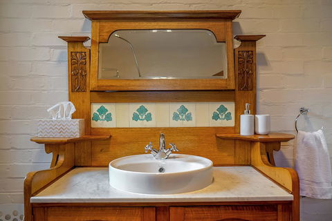 Gorgeous Hobart Accommodation - Park On Park - New Town - Accommodation Daintree 37