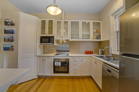 Gorgeous Hobart Accommodation - Park On Park - New Town - Accommodation Daintree 18