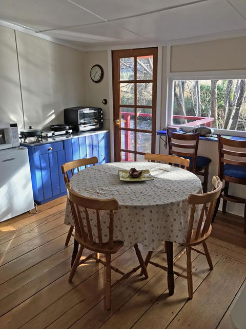 Platypus Playground Riverside Cottage - Accommodation Daintree 9