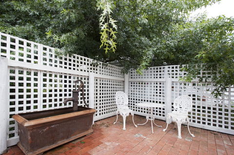 White Dove Cottage Bed And Breakfast - Accommodation Daintree 8