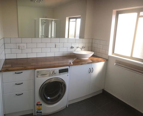 3ree- Spacious & Charming Apartment - Accommodation Daintree 9