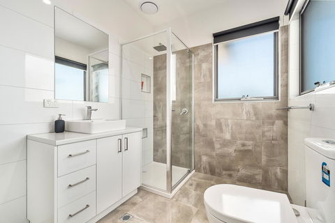 Rosewater Townhouses Dromana - Accommodation Daintree 19