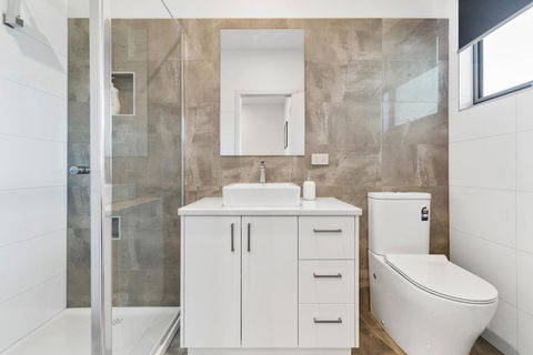 Rosewater Townhouses Dromana - Accommodation Daintree 11