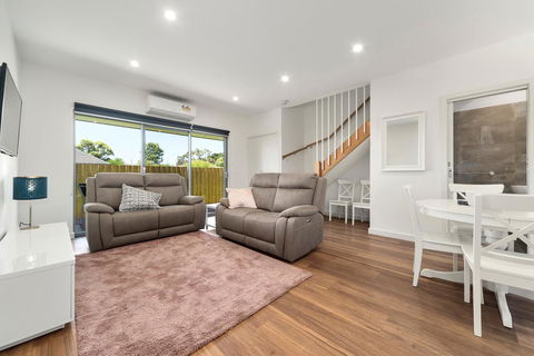 Rosewater Townhouses Dromana - Accommodation Daintree 14