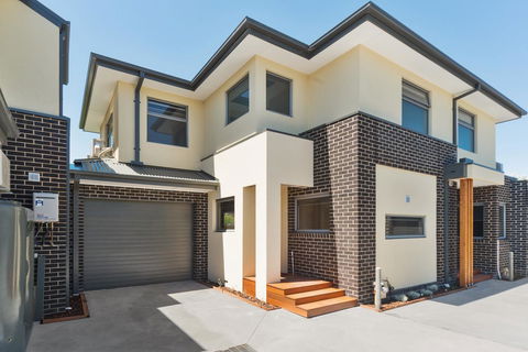 Rosewater Townhouses Dromana - Accommodation Daintree 15