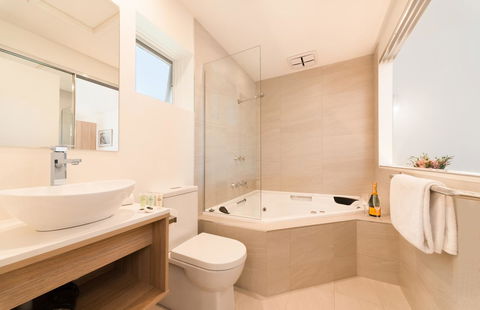 Boathouse Resort Studios And Suites - Accommodation Daintree 26