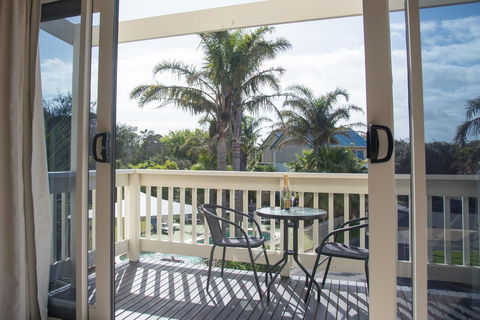 Boathouse Resort Studios And Suites - Accommodation Daintree 9