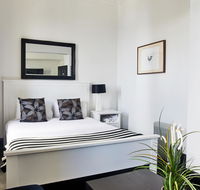 The Royal Hotel Mornington - Accommodation Daintree