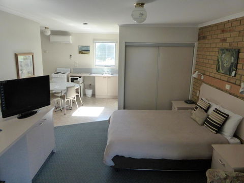 The Balnarring Motel - Accommodation Daintree 27
