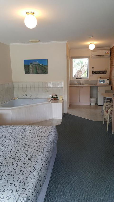 The Balnarring Motel - Accommodation Daintree 44