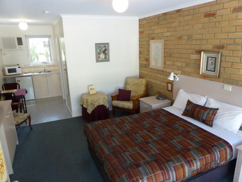 The Balnarring Motel - Accommodation Daintree 20