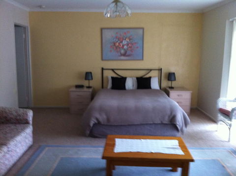The Balnarring Motel - Accommodation Daintree 2