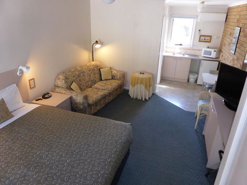 The Balnarring Motel - Accommodation Daintree 22