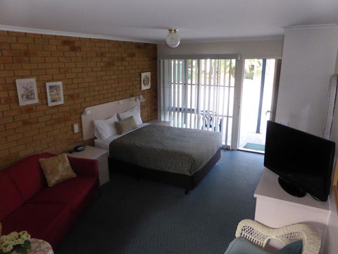 The Balnarring Motel - Accommodation Daintree 19