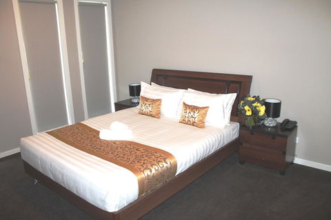 Atarhi Villas - Melbourne - Accommodation Daintree 8