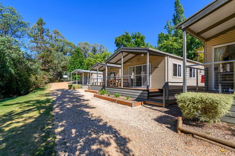 Bright Riverside Holiday Park - Accommodation Daintree 4