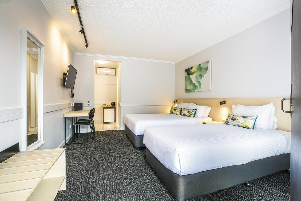 Holmesglen VIC Accommodation Daintree