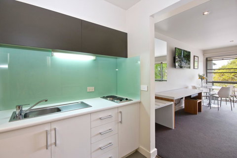 Lorne Bay View Motel - Accommodation Daintree 27