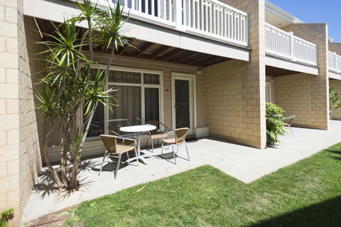 Port Campbell Parkview Motel & Apartments - Accommodation Daintree 22