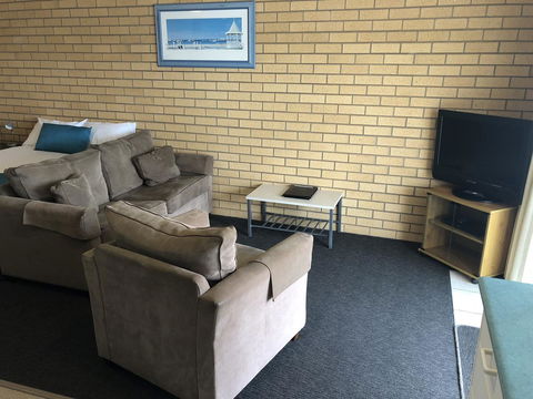 Port Campbell Parkview Motel & Apartments - Accommodation Daintree 9