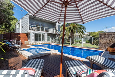 Front Beach House - Accommodation Daintree 7