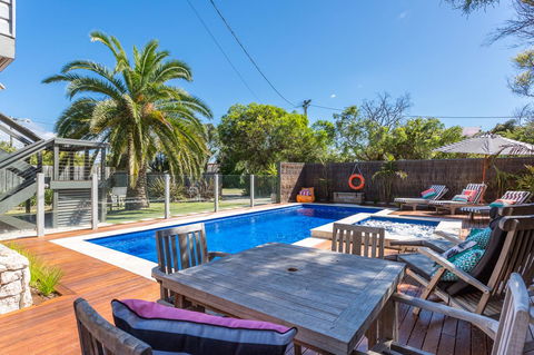 Front Beach House - Accommodation Daintree 9