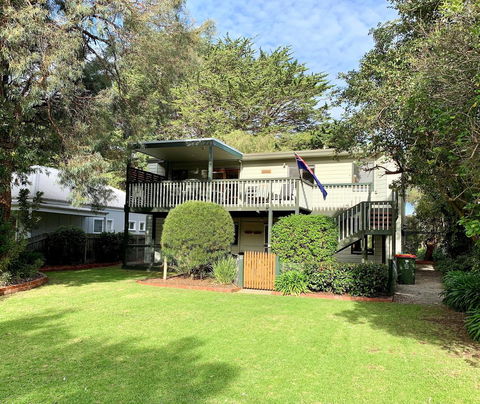 Island Family Holiday Retreat - Accommodation Daintree 0