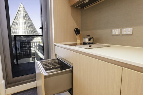 Brady Hotels Central Melbourne - Accommodation Daintree 9